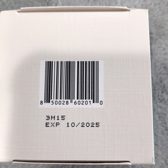 Veracity Bioevolve  Moisturizer and Serum Full Size New - Picture 6 of 10